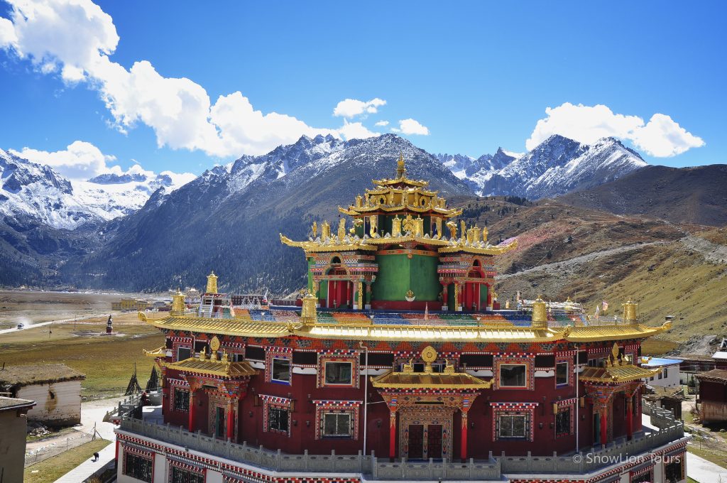 Dzongchen Monastery in Kham