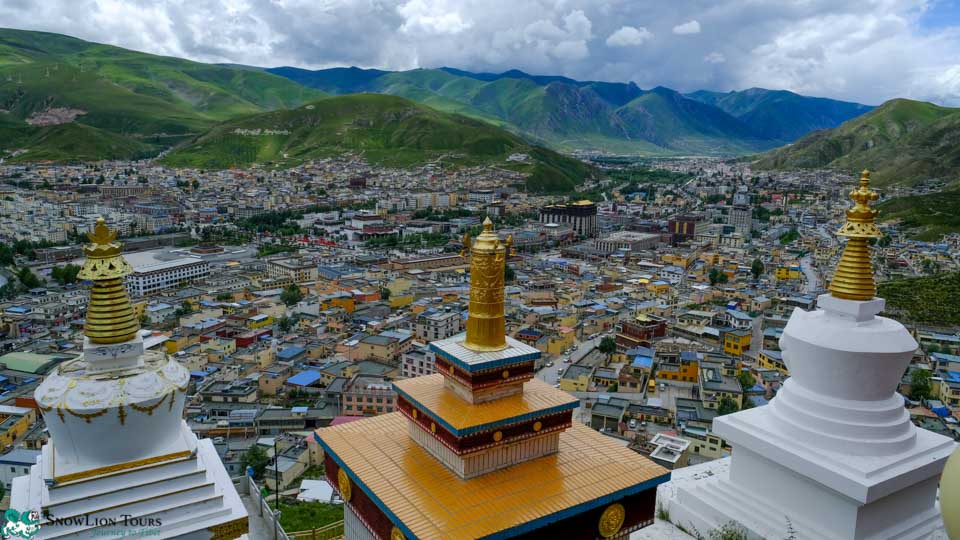 Yushu town in Kham region in Xining to Chengdu tour