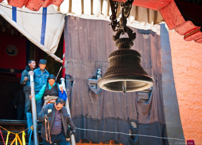 Dharma bell in Tashilhunpo monastery in Shigatse