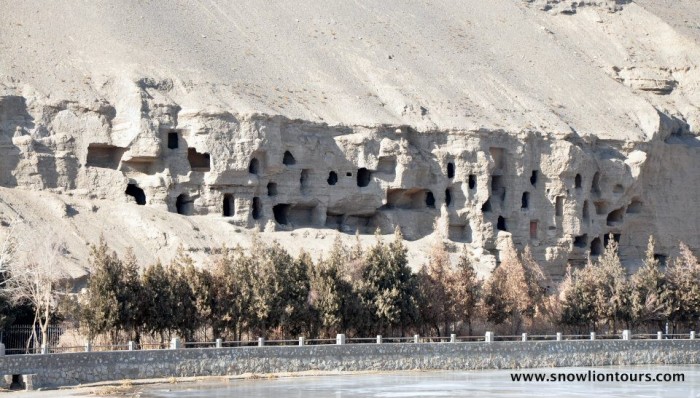 dunhuang buddhist caves 2