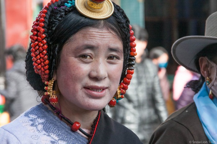 A lady from Kham in Barkhor, Lhasa