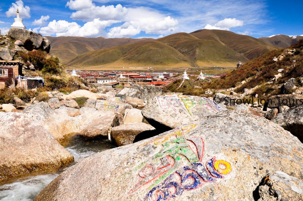 On the way to Dzochen Monastery in Kham Tibet 