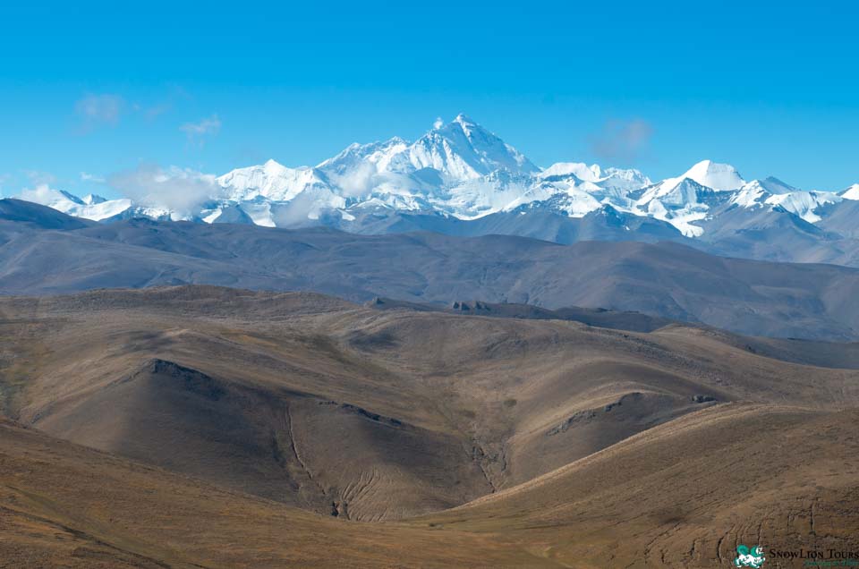 High peaks you see on the way to Mount Everest Tour