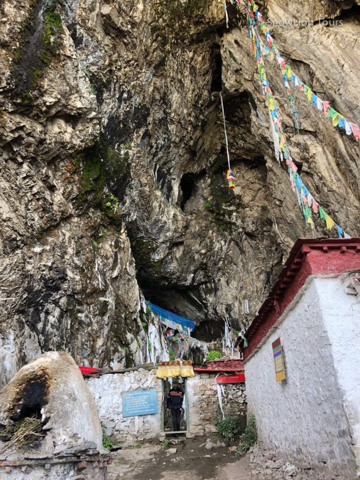 Drak Yangdzong caves, Tibet tours