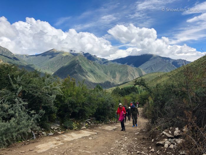 Hike at Drak Yangdzong, Tibet, Tibet group tours