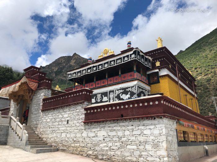 drak yangdzong guru rinpoche cave, tibet travel agent