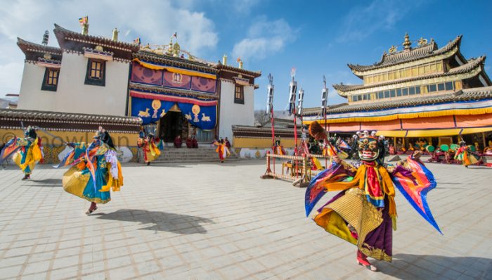 Qinghai Tongren Festival Tour