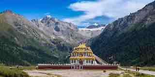 Dzongchen Monastery in Kham Tibet